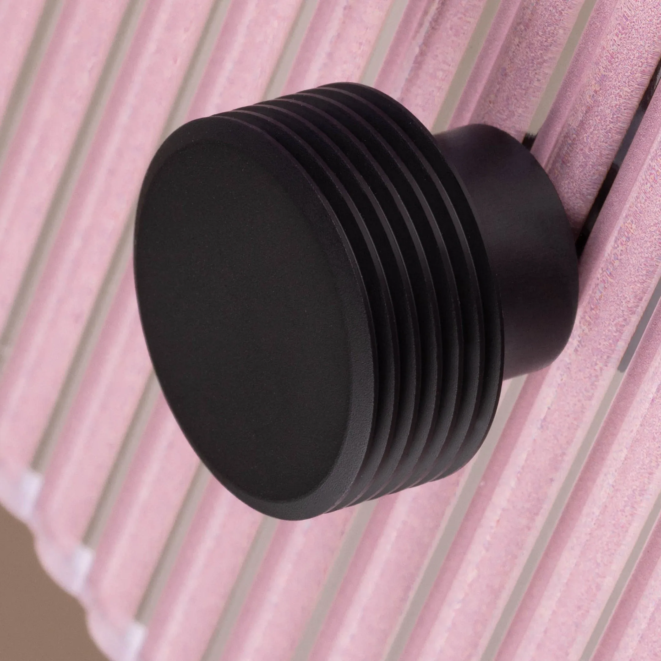 BEZEL Grooved Hook - Black