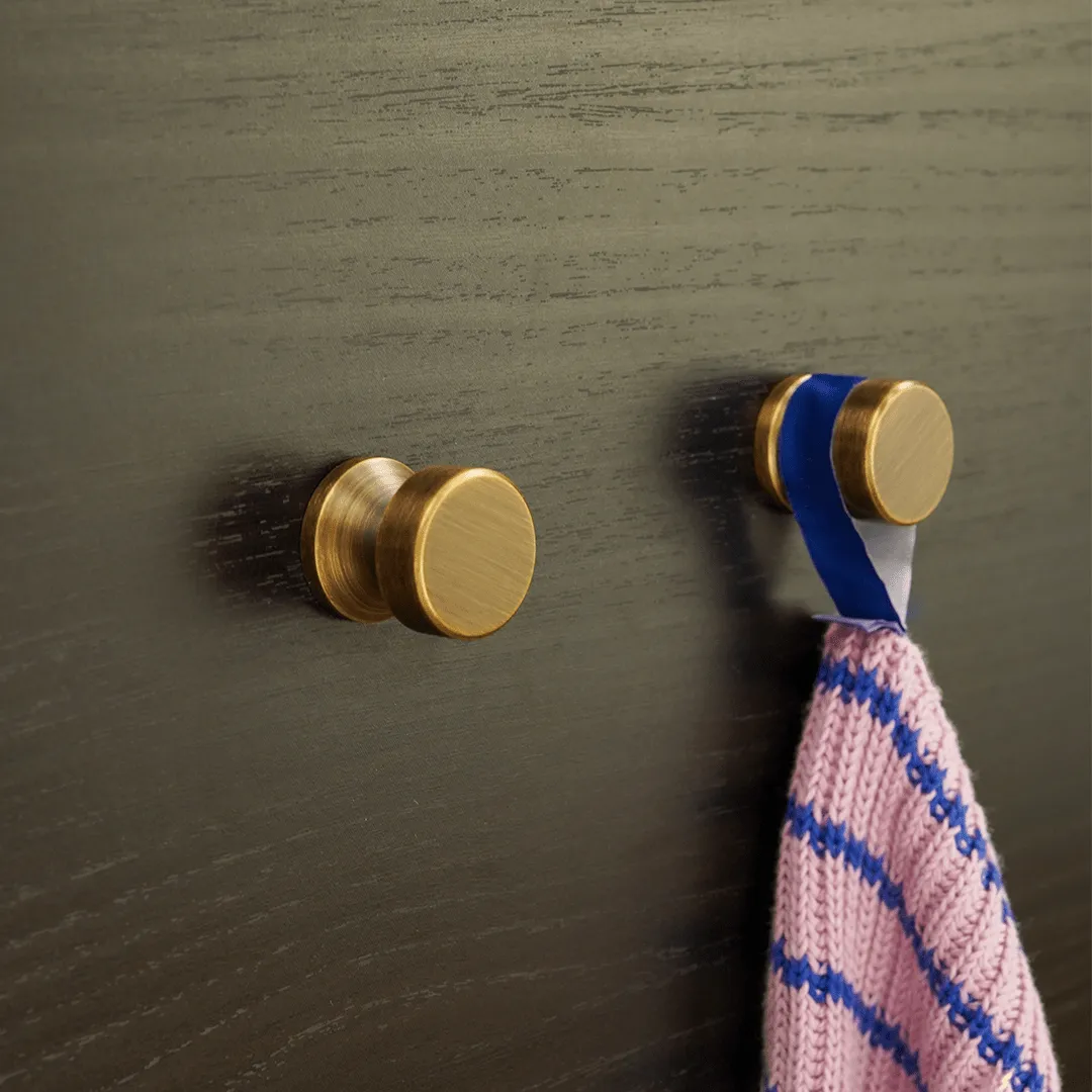 FELIX Round Hook - Antique Brass